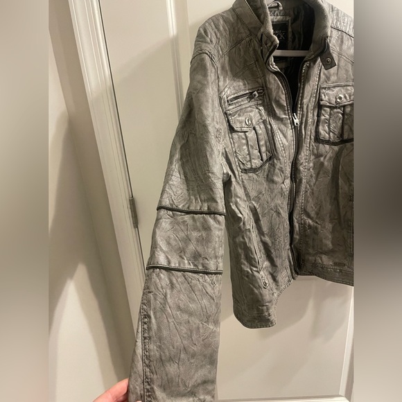 Buckle Jacket - Picture 5 of 8